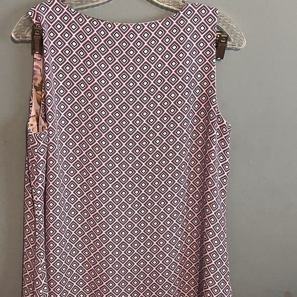 SELLING WOMEN TOP SIZE SMALL FLORAL COLOR UNBRANDED REVERSIBLE BLOUSE USED - Picture 4 of 11